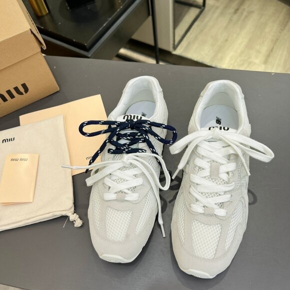 ✨NEW MiuMiu x New Balance 530 Casual sneakers👟 - Picture 1 of 8